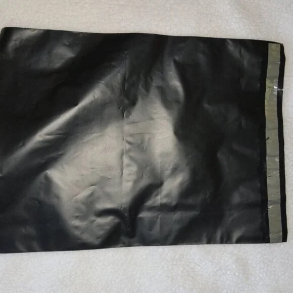 50 New 14 x 19" POLY MAILERS Black Solid XL Self Adhesive High Quality - Picture 3 of 5